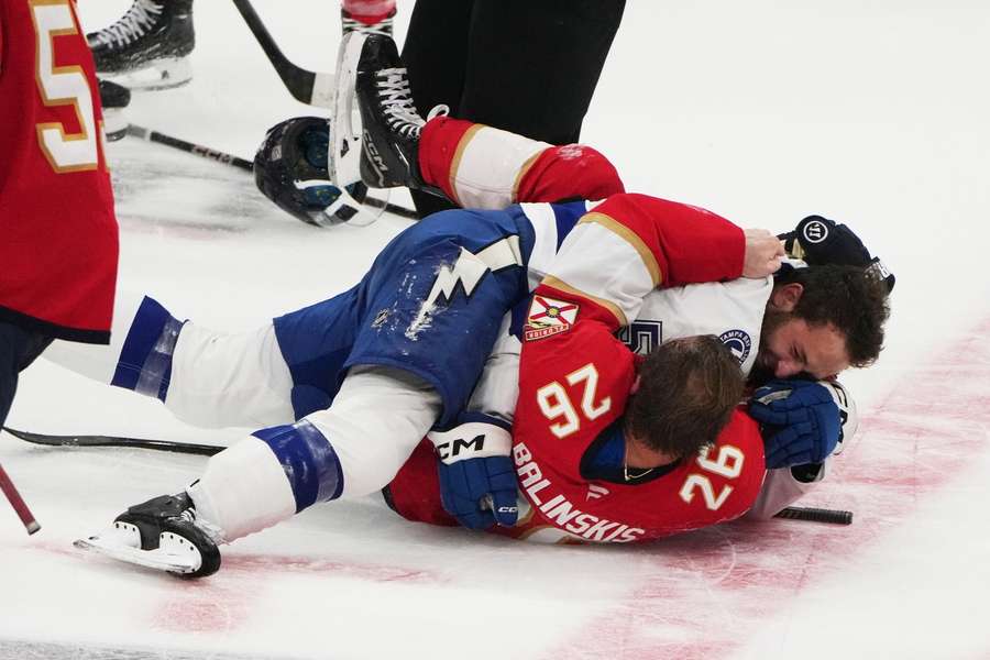 Tampa dostala za rvačky v přípravě na NHL pokutu.