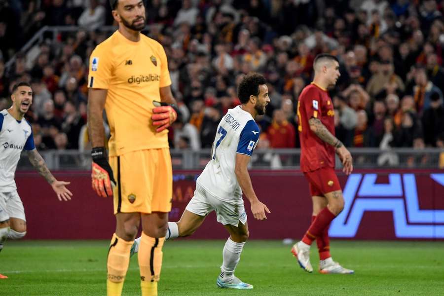 Felipe Anderson marca e garante vitória da Lazio sobre a Roma no "derby da capital"