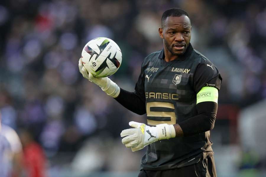 Steve Mandanda contre Toulouse.