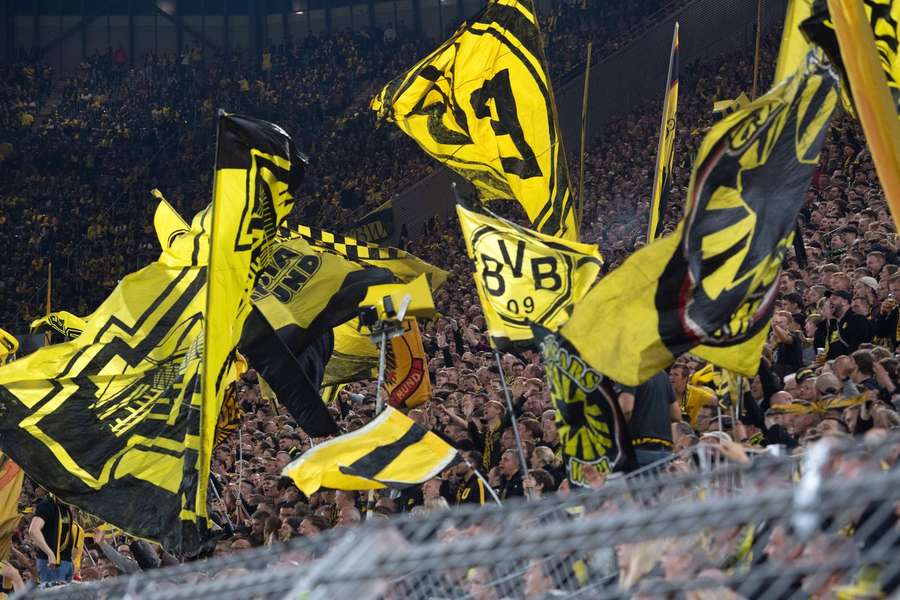 Der neue Sponsor ziert nur während der Pokalwettbewerbe das Trikot des BVB.