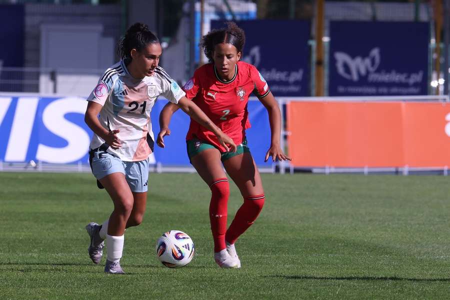 Iara Lobo em duelo com Celia Segura