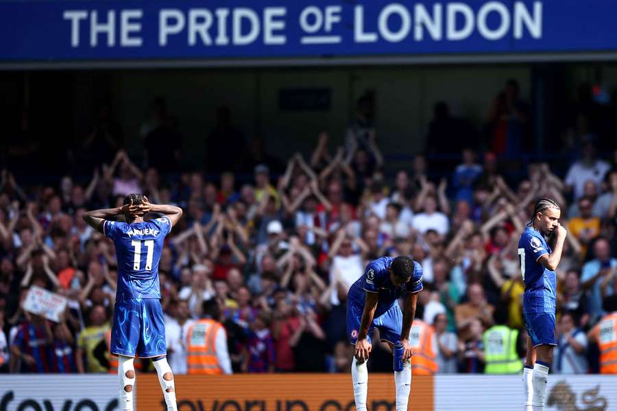 Chelsea-spillere reagerer efter fodboldkampen i den engelske Premier League mellem Chelsea og Crystal Palace. 