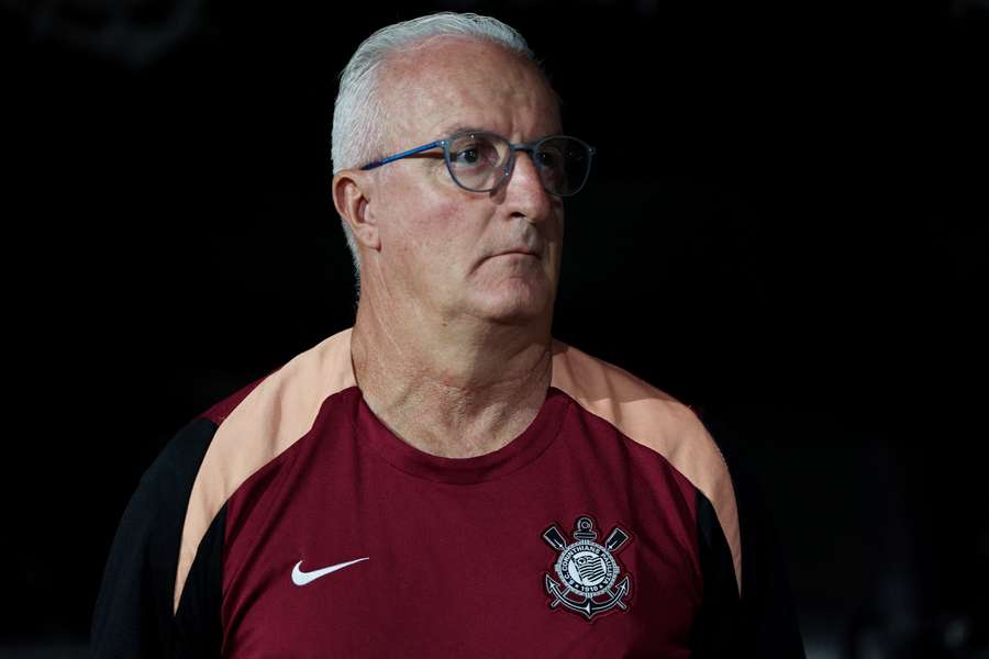 Dorival bate recorde negativo carreira, e pressão aumenta no Corinthians