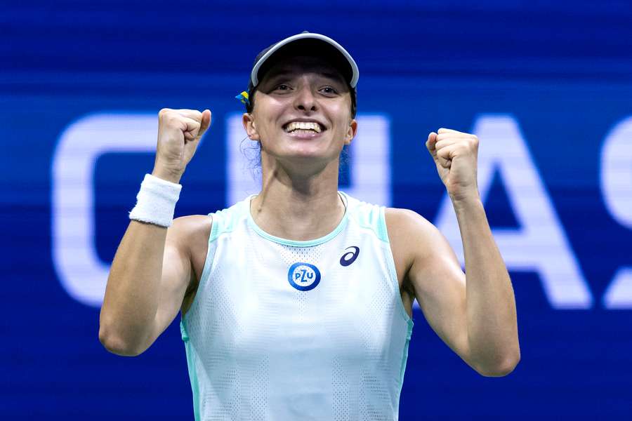 Swiatek celebrates advancing to her first ever US Open final