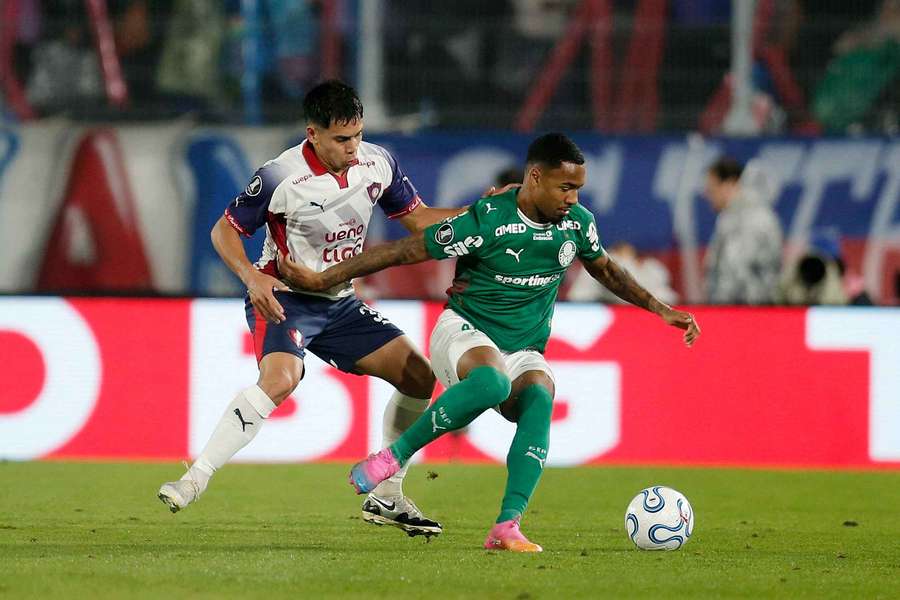 Palmeiras' Allan in action Palmeiras' Allan in action
