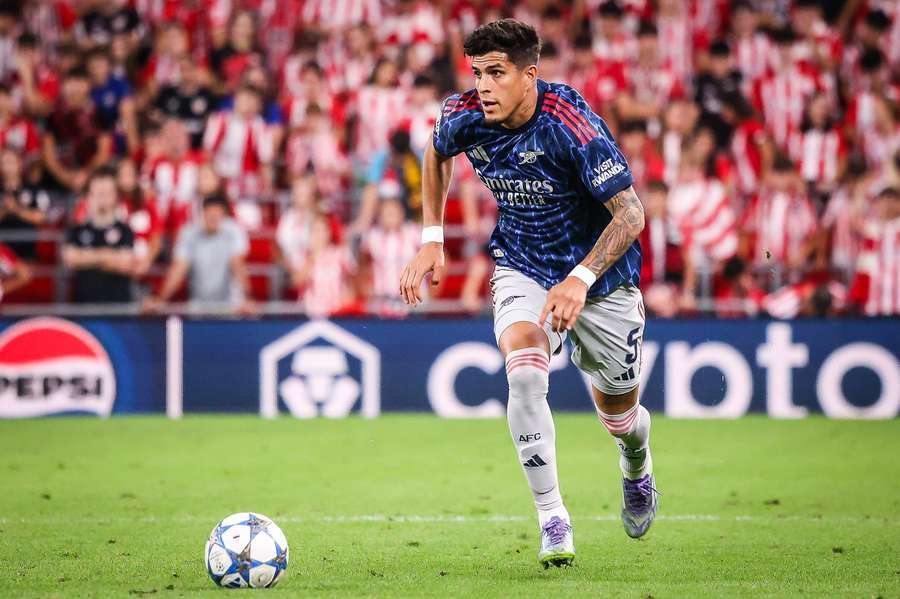 Boost for Arsenal as Hincapie declared fit to face Atletico Madrid Boost for Arsenal as Hincapie declared fit to face Atletico Madrid