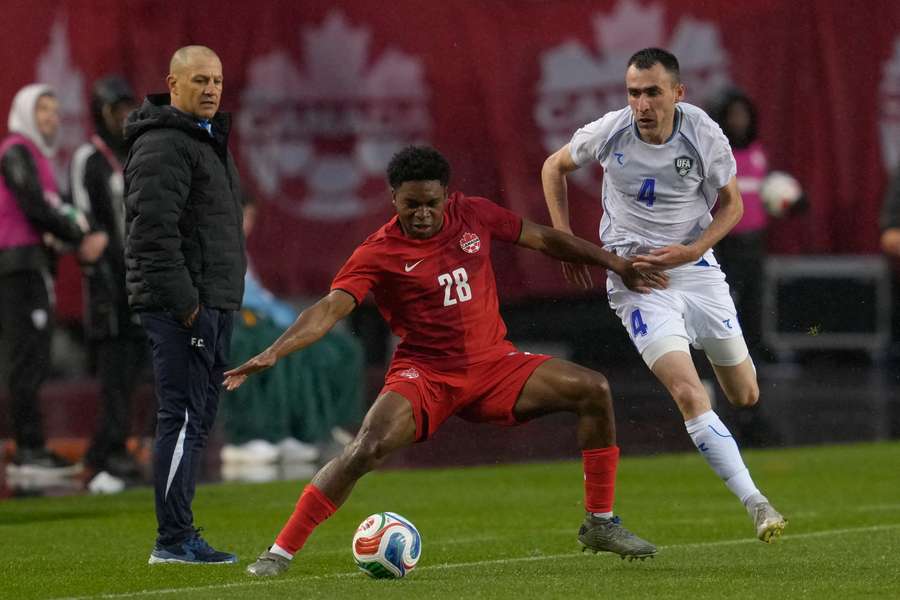 Canadá levou a melhor sobre o Uzbequistão Canadá levou a melhor sobre o Uzbequistão