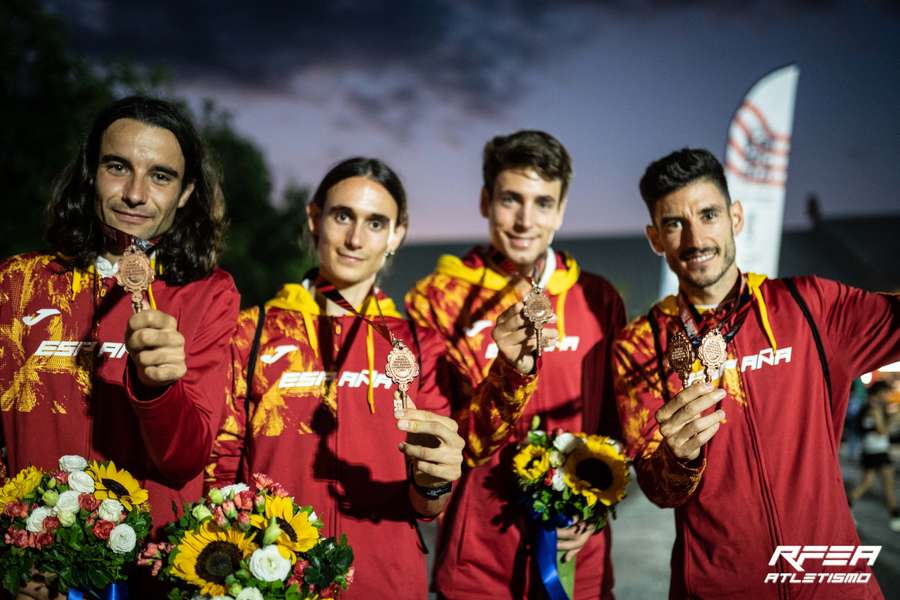 España ha conseguido cuatro medallas en la segunda jornada del Mundial de Trail Running.