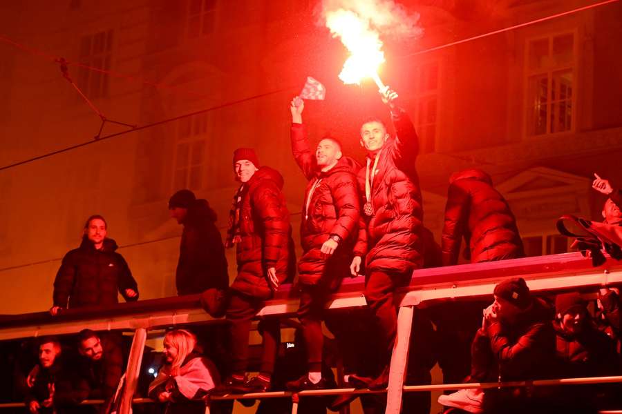 De voetballers van Kroatië blijken ook prima ultra's te zijn