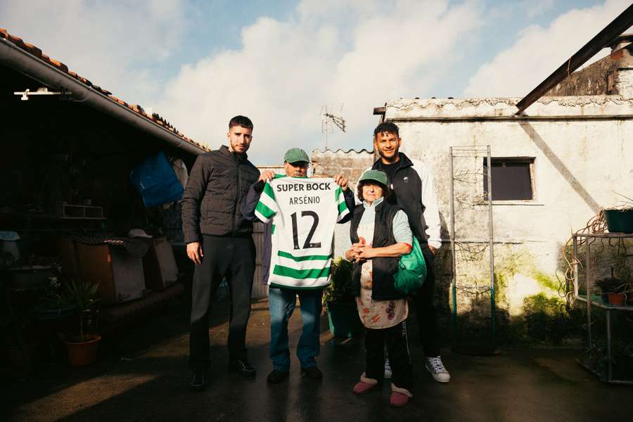 Gonçalo Inácio e Luis Suárez com Arsénio Cruz e a esposa Gonçalo Inácio e Luis Suárez com Arsénio Cruz e a esposa