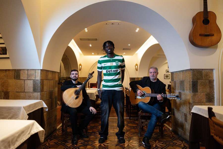 Souleymane Faye foi apresentado numa casa de fado em Lisboa