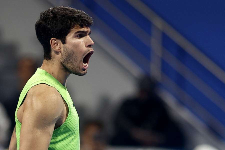 Carlos Alcaraz nadával na pravidla a hádal se s umpirovou rozhodčí.