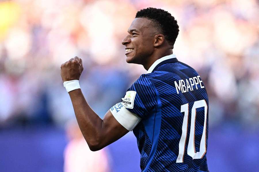 Mbappe złamał Paragwaj dopiero z karnego, zasłużony awans Francji do ćwierćfinału