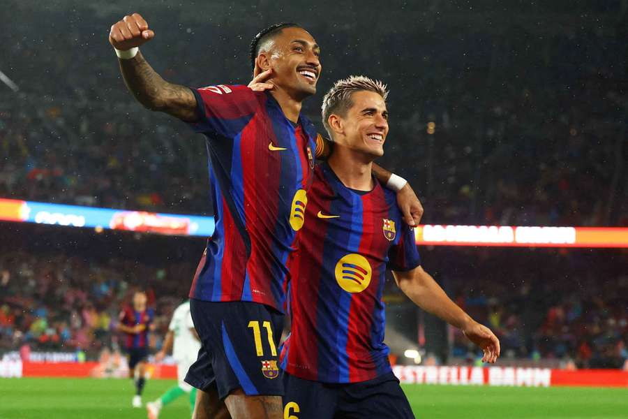 Hattrick Raphinha! Barcelona își continuă marșul în LaLiga