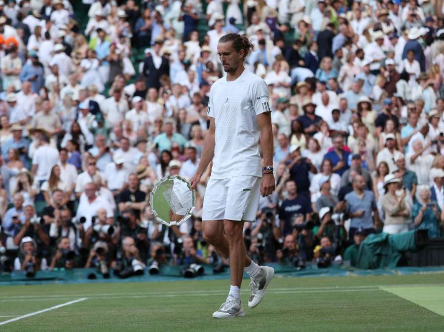 Im Finale von Wimbledon kassierte Zverev eine Niederlage Im Finale von Wimbledon kassierte Zverev eine Niederlage