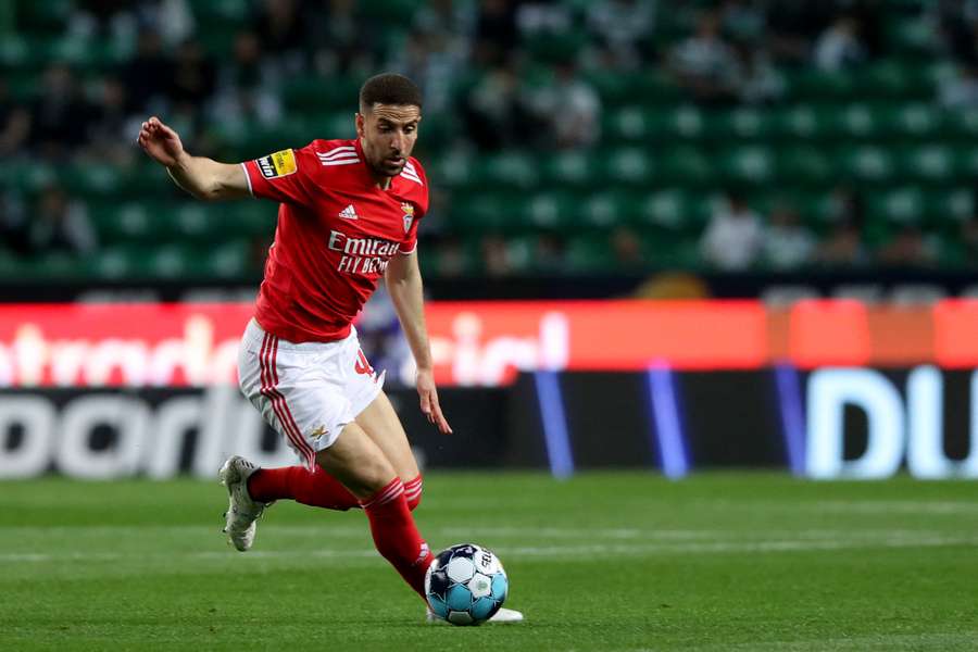 Adel Taarabt ao serviço do Benfica Adel Taarabt ao serviço do Benfica