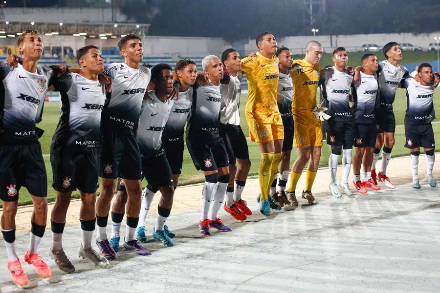 Corinthians estreou com vitória contra o Porto Velho
