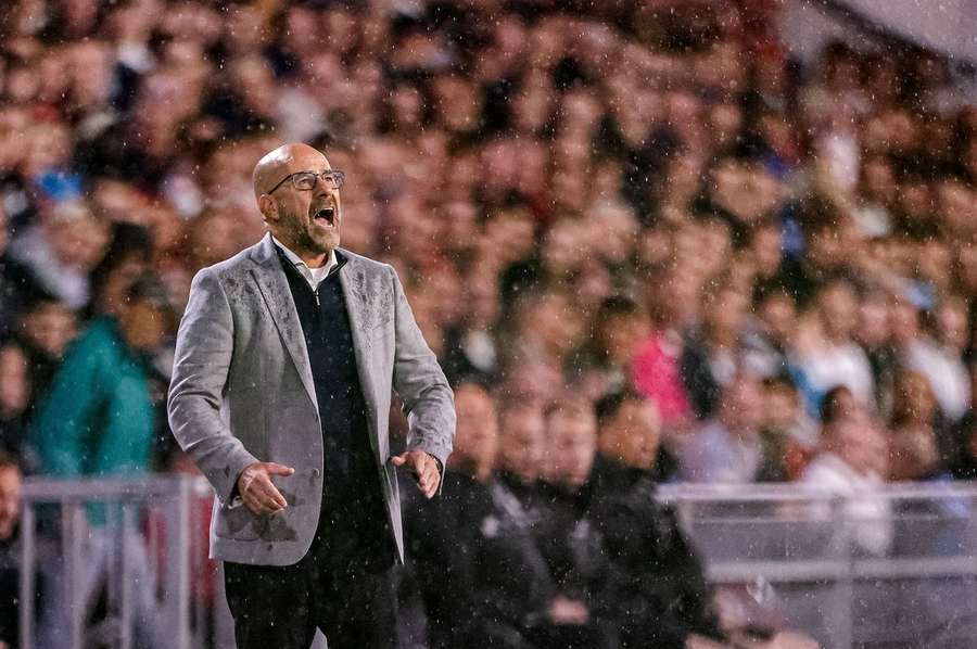 Peter Bosz' PSV won de thuiswedstrijd tegen Sturm Graz met 4-1