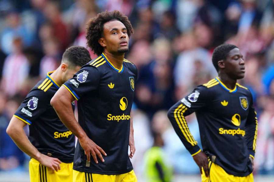 Joshua Zirkzee to Request January Move Away from Man Utd with Premier League Interest