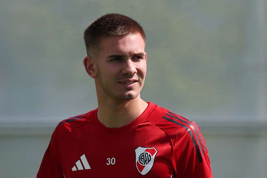 Mastantuono in training for River