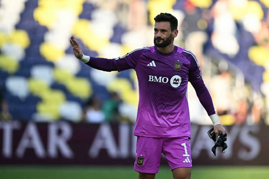 Hugo Lloris uspokoił grę, ale bezskutecznie.