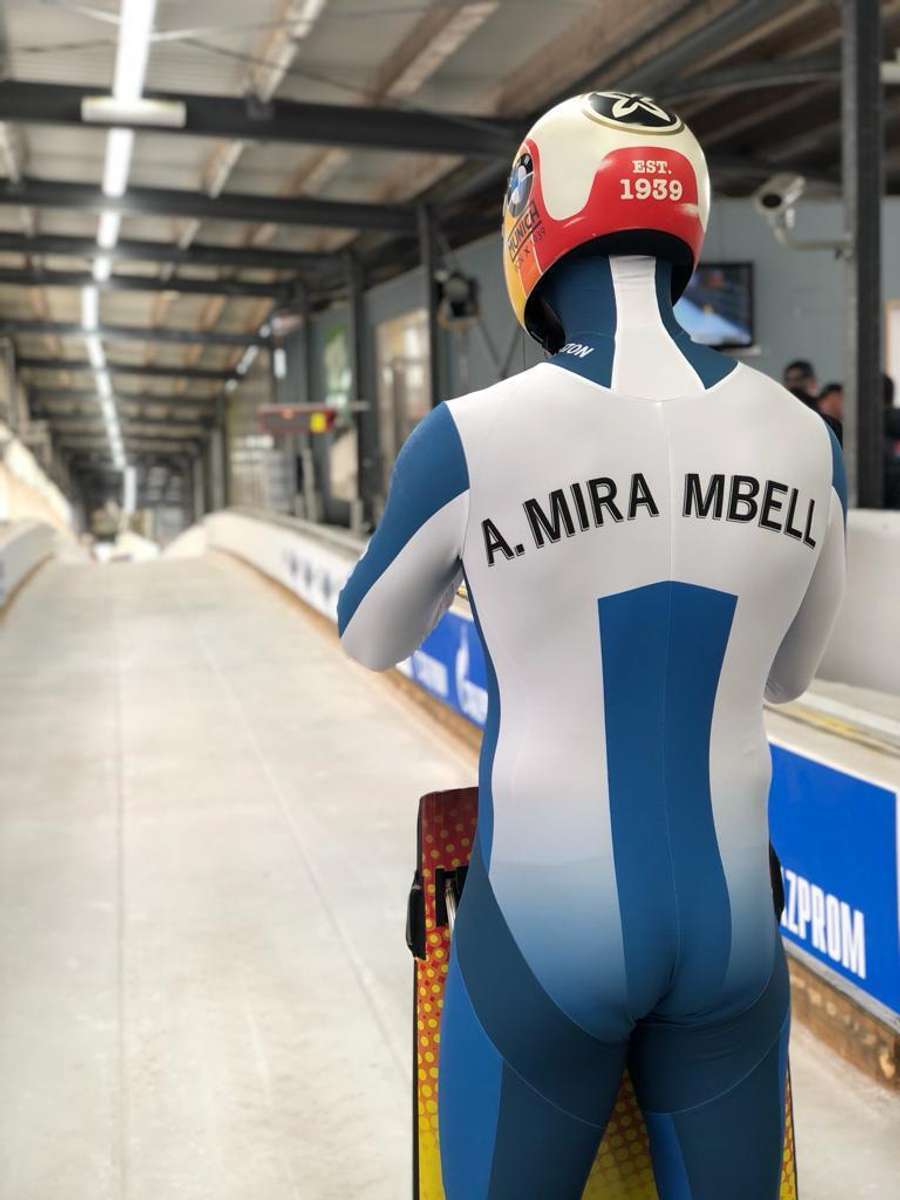 Ander Mirambell compitiendo en skeleton Ander Mirambell compitiendo en skeleton