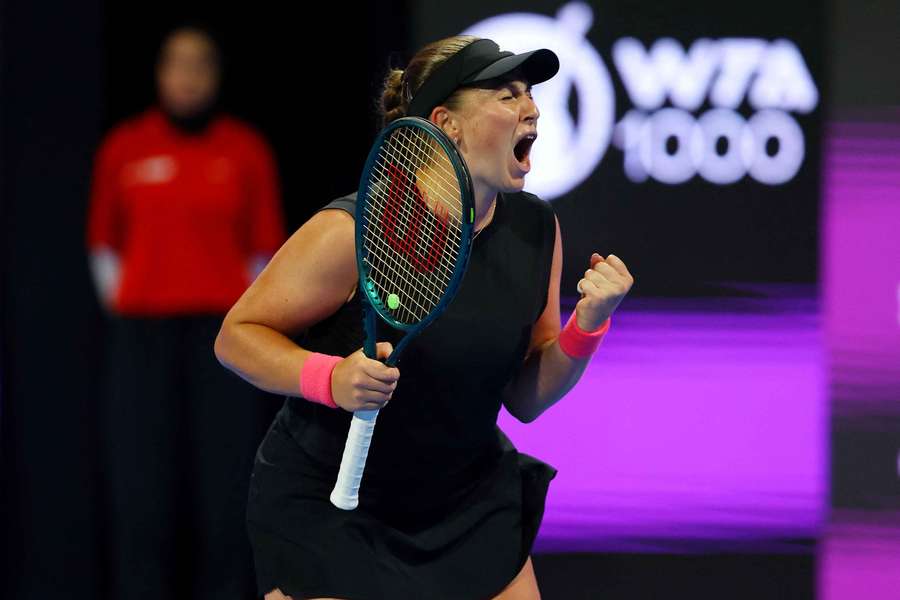 Jelena Ostapenko celebra durante la semifinal