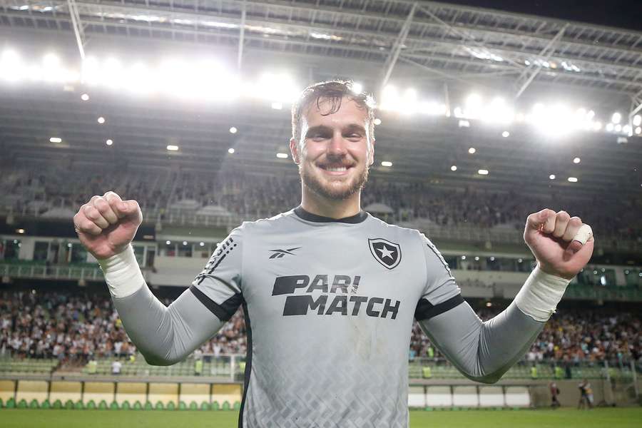 Perri teve boa atuação na vitória do Botafogo contra o América