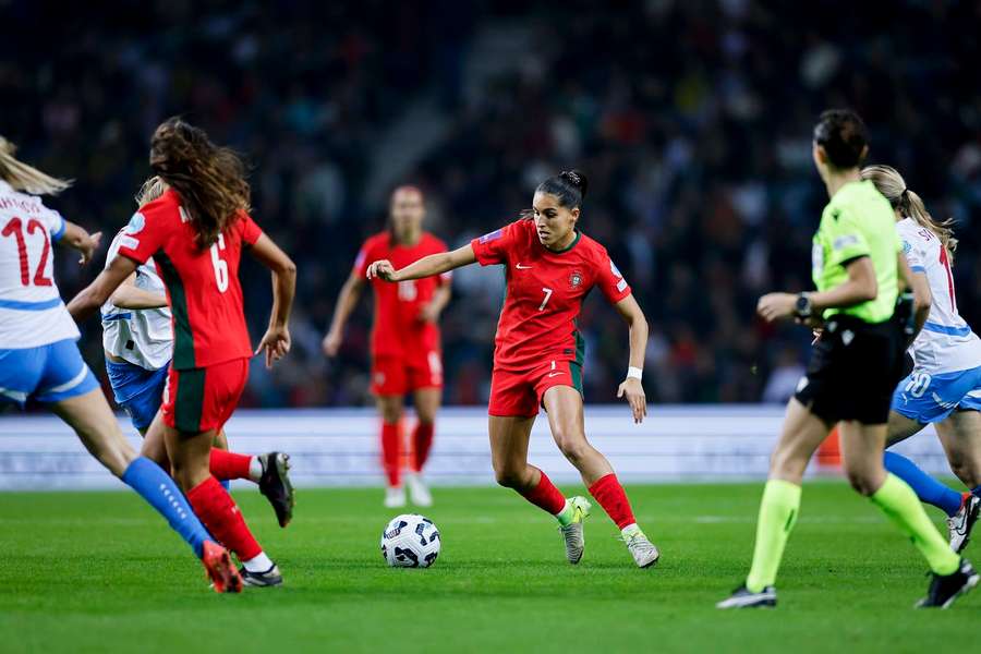 Kika Nazareth em ação ao serviço da Seleção