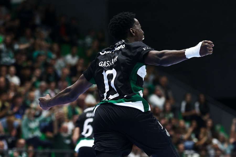 Sporting venceu o Veszprém no Pavilhão João Rocha