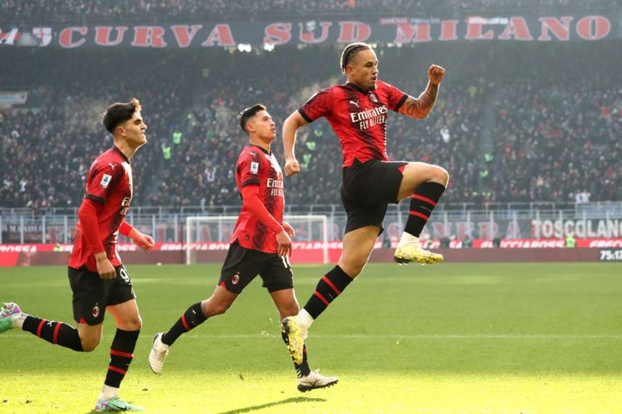 AC Milán proti Monze potvrdil roli favorita a po výhře 3:0 si upevnil třetí místo v tabulce.