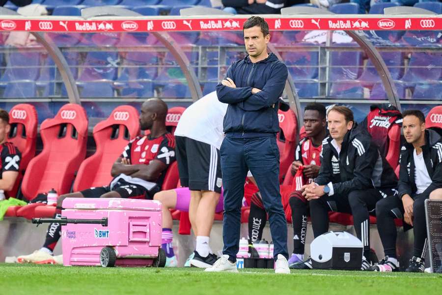 LASK-Coach João Sacramento steht nach seinem verbalen Angriff gegen Schiedsrichter Weinberger im Fokus.