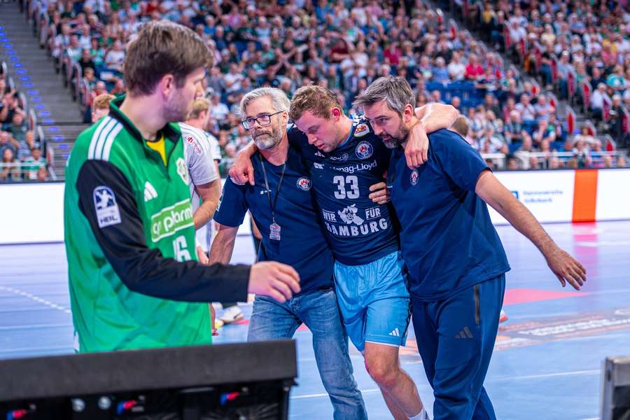 Sauter konnte das Spielfeld nur gestützt verlassen