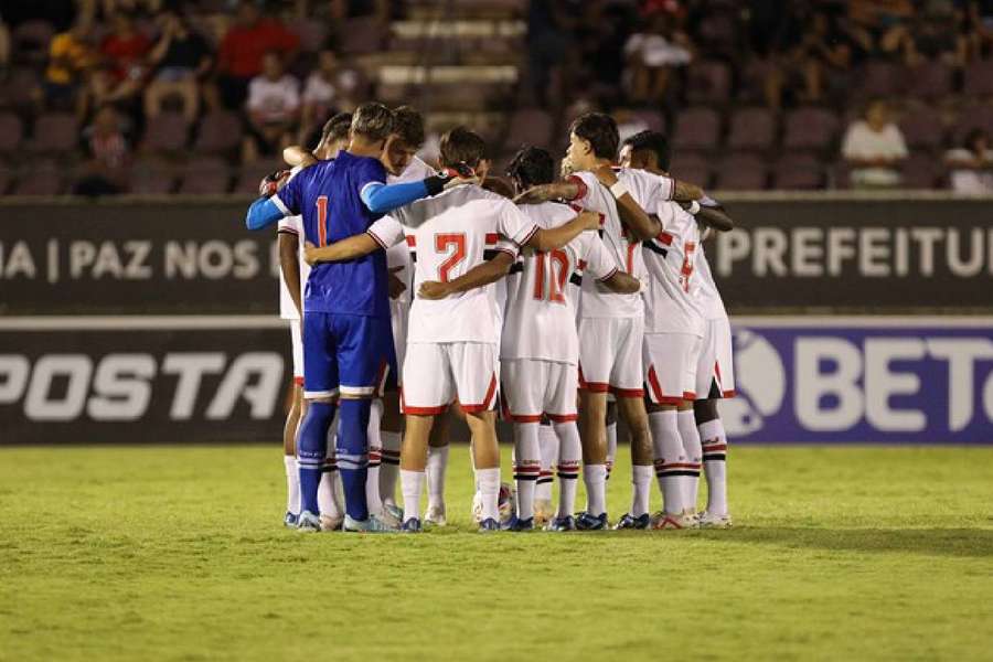 São Paulo perdeu para a Ferroviária na primeira fase