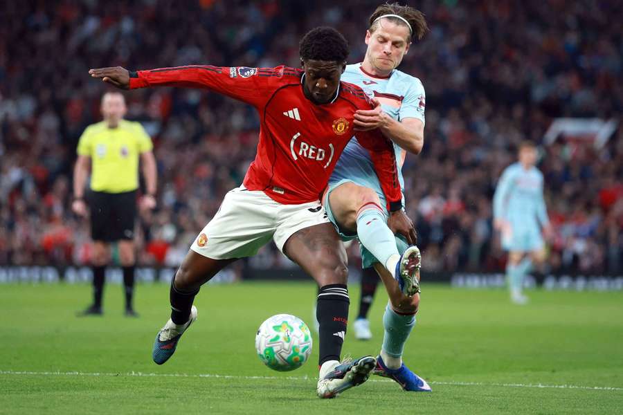 Kobbie Mainoo contre Brentford.