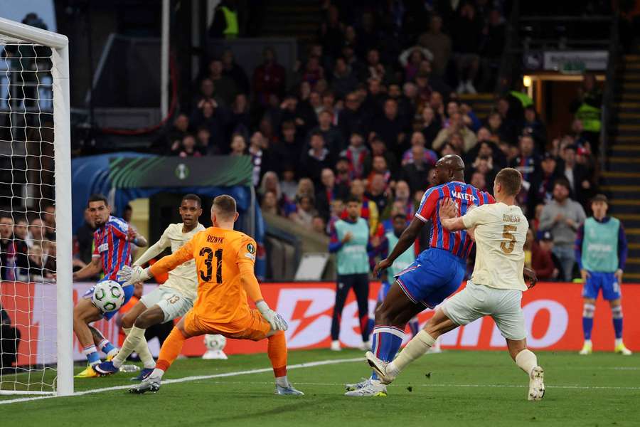 Crystal Palace carimbou uma vaga na final da Liga Conferência, onde vai defrontar o Rayo Vallecano