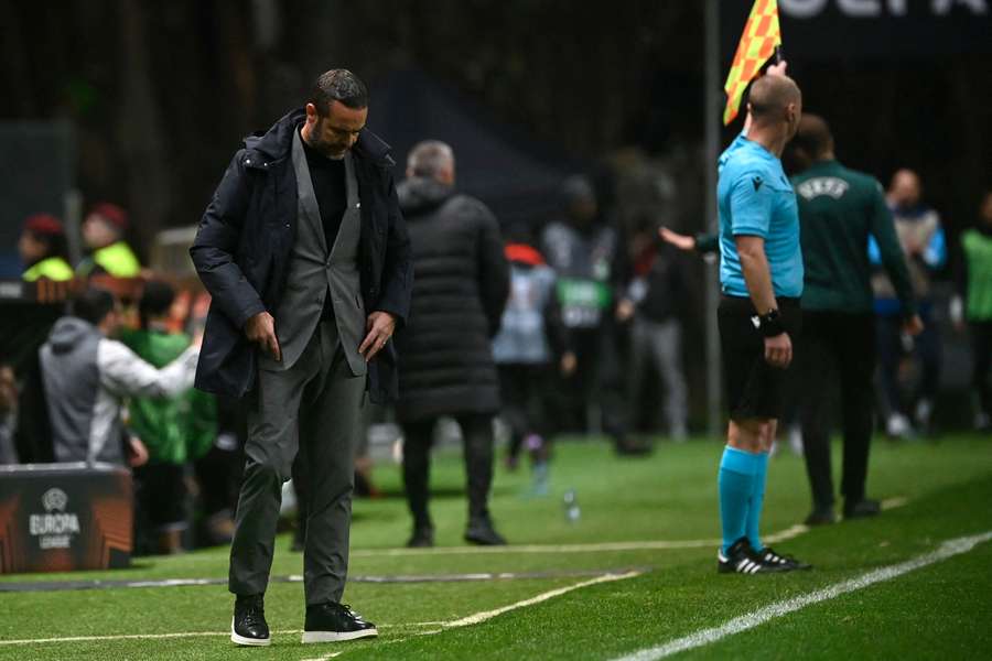 Técnico diz que a equipa não esteve à altura dos adeptos