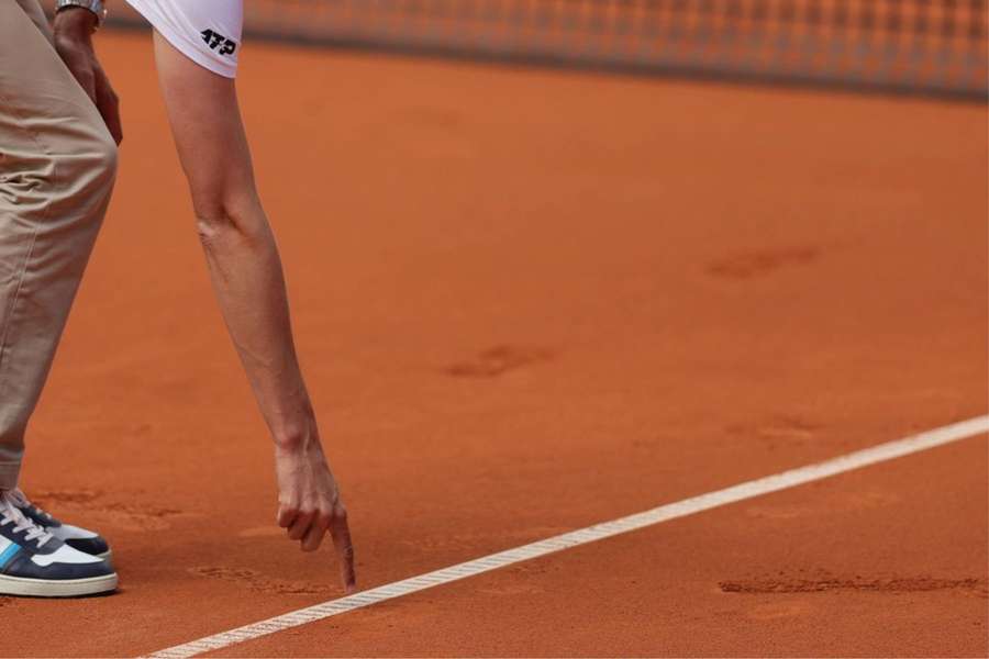 Arbitru de tenis suspendat șase ani