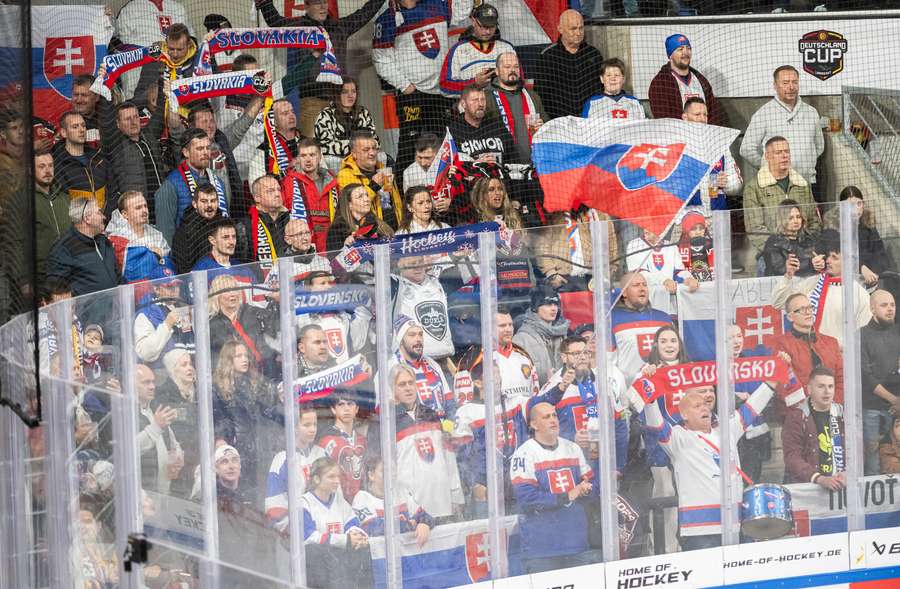 Slováci mali mohutnú podporu. Slováci mali mohutnú podporu.