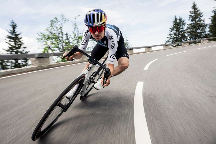 Thomas Pidcock em ação Thomas Pidcock em ação