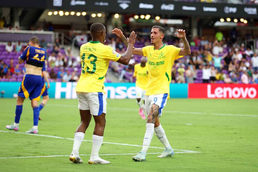 Arthur Sales and Iqraam Rayners linked up for Mamelodi Sundowns' decisive goal. Arthur Sales and Iqraam Rayners linked up for Mamelodi Sundowns' decisive goal.