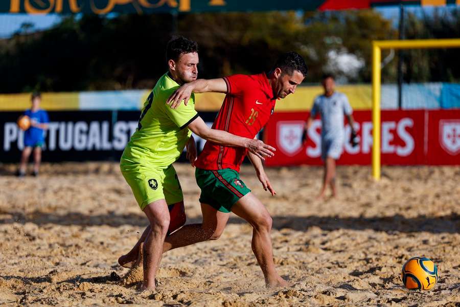 Triunfo luso na Costa da Caparica