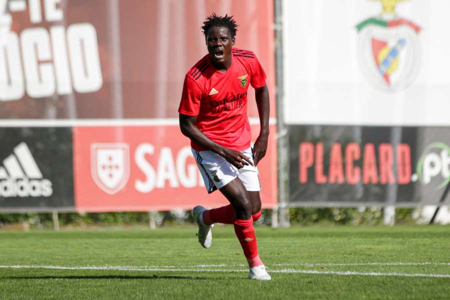 Franculino came through the Benfica youth system