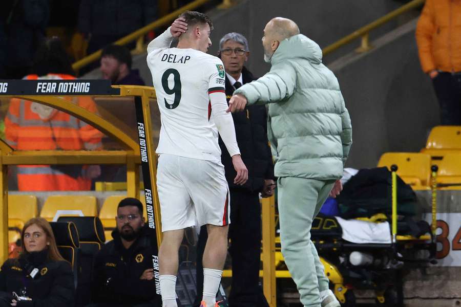 Maresca měl Delapovi po vyloučení co říct. Maresca měl Delapovi po vyloučení co říct.