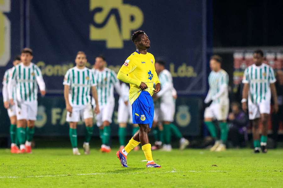 Sylla esteve três épocas em Arouca