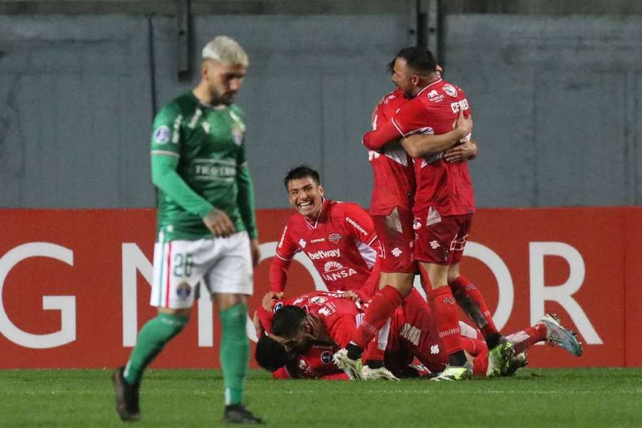 Ñublense vai pegar LDU na próxima fase