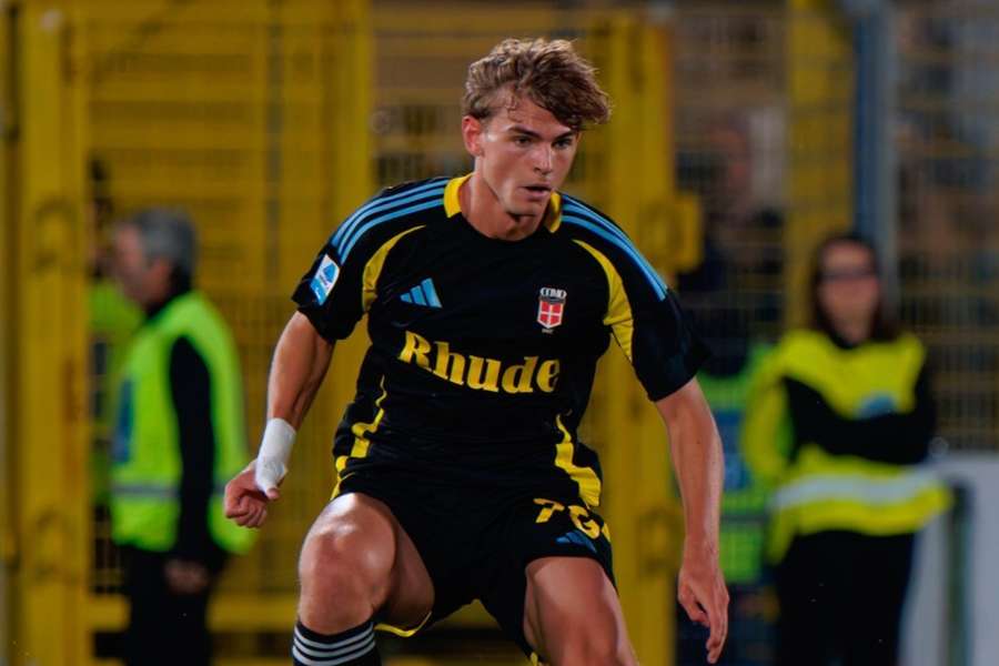 United considera disputar Nico Paz com Real Madrid