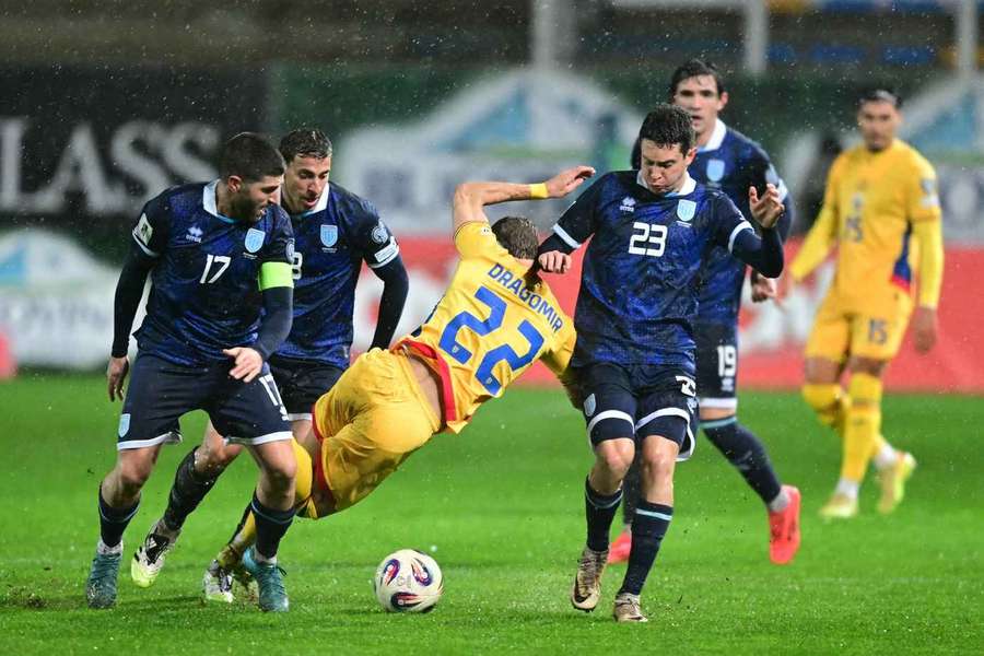 LIVE! România - San Marino LIVE! România - San Marino