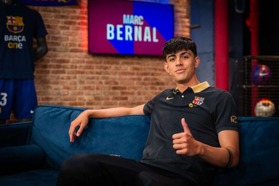 Marc Bernal, en el plató de la plataforma Barça TV Marc Bernal, en el plató de la plataforma Barça TV