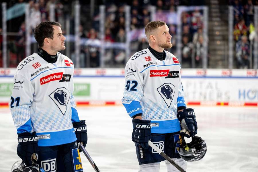 Der ERC Ingolstadt größt von der Tabellenspitze.